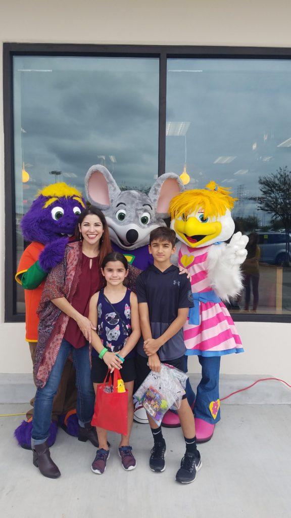 Chuck E Cheese characters with Coppelia and her kids