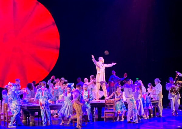 Luzia Cirque funny guy